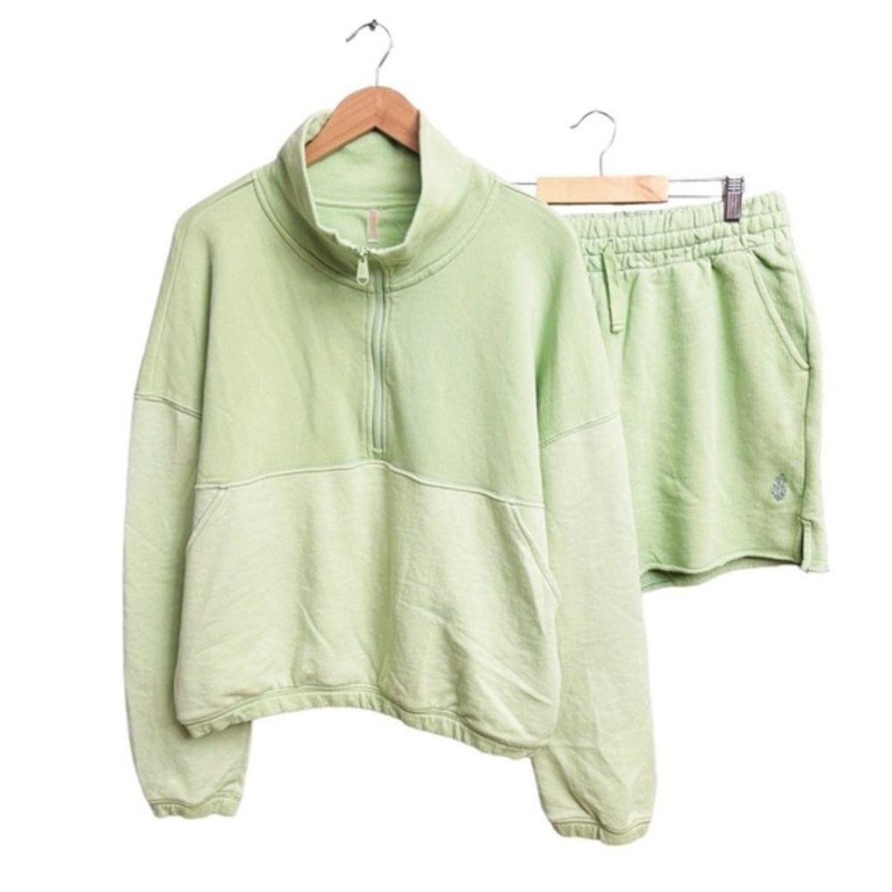 NWT‎ Free People Movement Relay Sweatshirt Shorts Two Piece Set Green